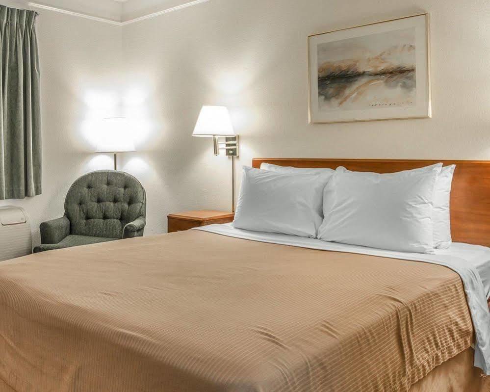 Quality Inn สต็อกตัน ภายนอก รูปภาพ